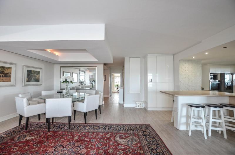 To Let 3 Bedroom Property for Rent in Dolphin Beach Western Cape